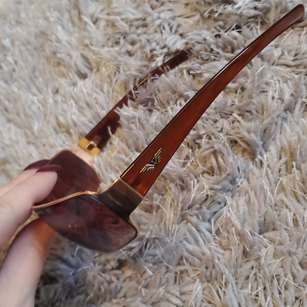 Sunglasses - Picture 2 of 3